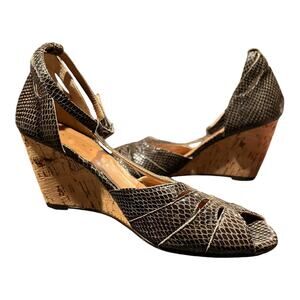 ESSENTIEL Wedge Leather Snake Embossed Cork Heel Peep Toe Buckle Italy EU 38 EUC